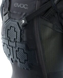 Protective Jacket With Back Protector Evoc Protector Jacket Pro Black -MAXXIS Sales 18152375f8daf42dd27b5.26405212