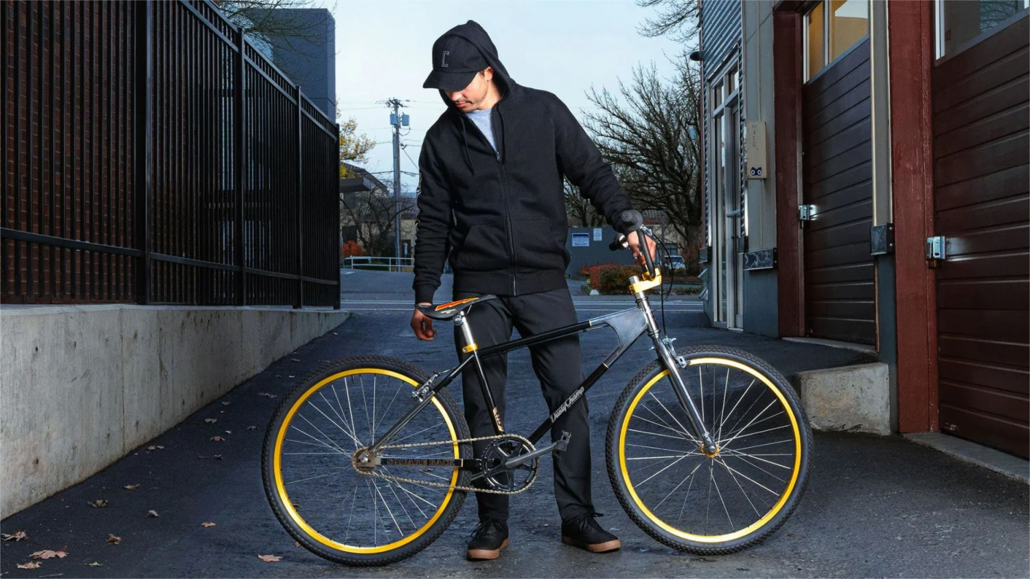 Hoodie Chrome Flying Lion Zip Hoodie Black XL 2 Hoodie Chrome Flying Lion Zip Hoodie Black XL - Image 2