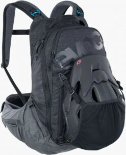 Evoc Trail Pro 16 Backpack Black / Dark Grey -MAXXIS Sales 20118236048b8227a1077.03459706