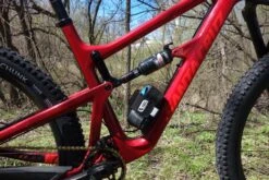 Wolf-tooth Wolf Tooth B-RAD Medium Strap + Accessory Mount Black -MAXXIS Sales 206753460bf6127190508.17656178