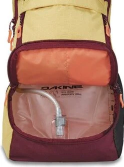 Dakine Syncline 12L Woman Bag + 3L Water Bag OCHER / PORT 11 Dakine Syncline 12L Woman Bag + 3L Water Bag OCHER / PORT -MAXXIS Sales 214005161cd7c2dcc58d9.59537224