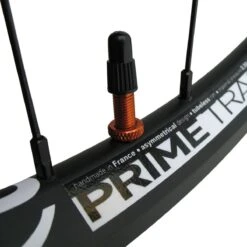 VAR Kit 2 Tubeless Valves 35mm Aluminium Orange -MAXXIS Sales 55e0754378ad5