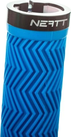 Neatt Grips Lock On Neon Blue -MAXXIS Sales 59c0e4aea94f2