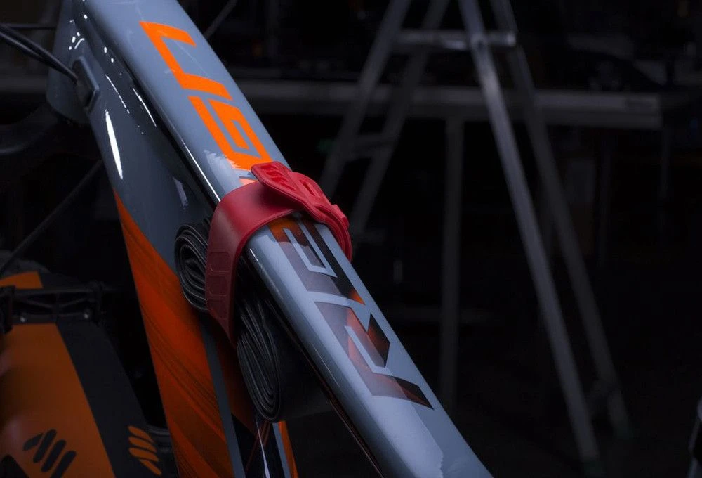 All-mountain-style All Mountain Style OS Strap Frame Strap Red 5 All-mountain-style All Mountain Style OS Strap Frame Strap Red - Image 5