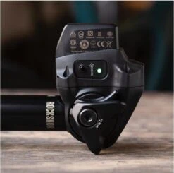 Rockshox Reverb AXS Wireless Dropper Seatpost (With Control) -MAXXIS Sales 5c6156be3357b