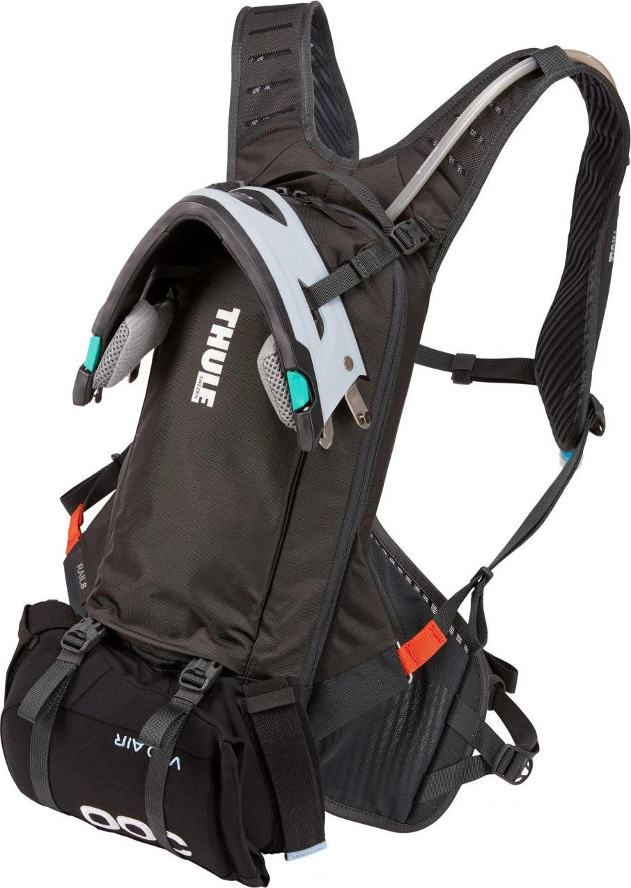 Thule Rail 8L Backpack Black Grey + Thule 2.5L Bladder 6 Thule Rail 8L Backpack Black Grey + Thule 2.5L Bladder - Image 6