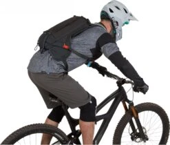 Thule Rail 8L Backpack Black Grey + Thule 2.5L Bladder 16 Thule Rail 8L Backpack Black Grey + Thule 2.5L Bladder -MAXXIS Sales 5cc2d01d0afb6